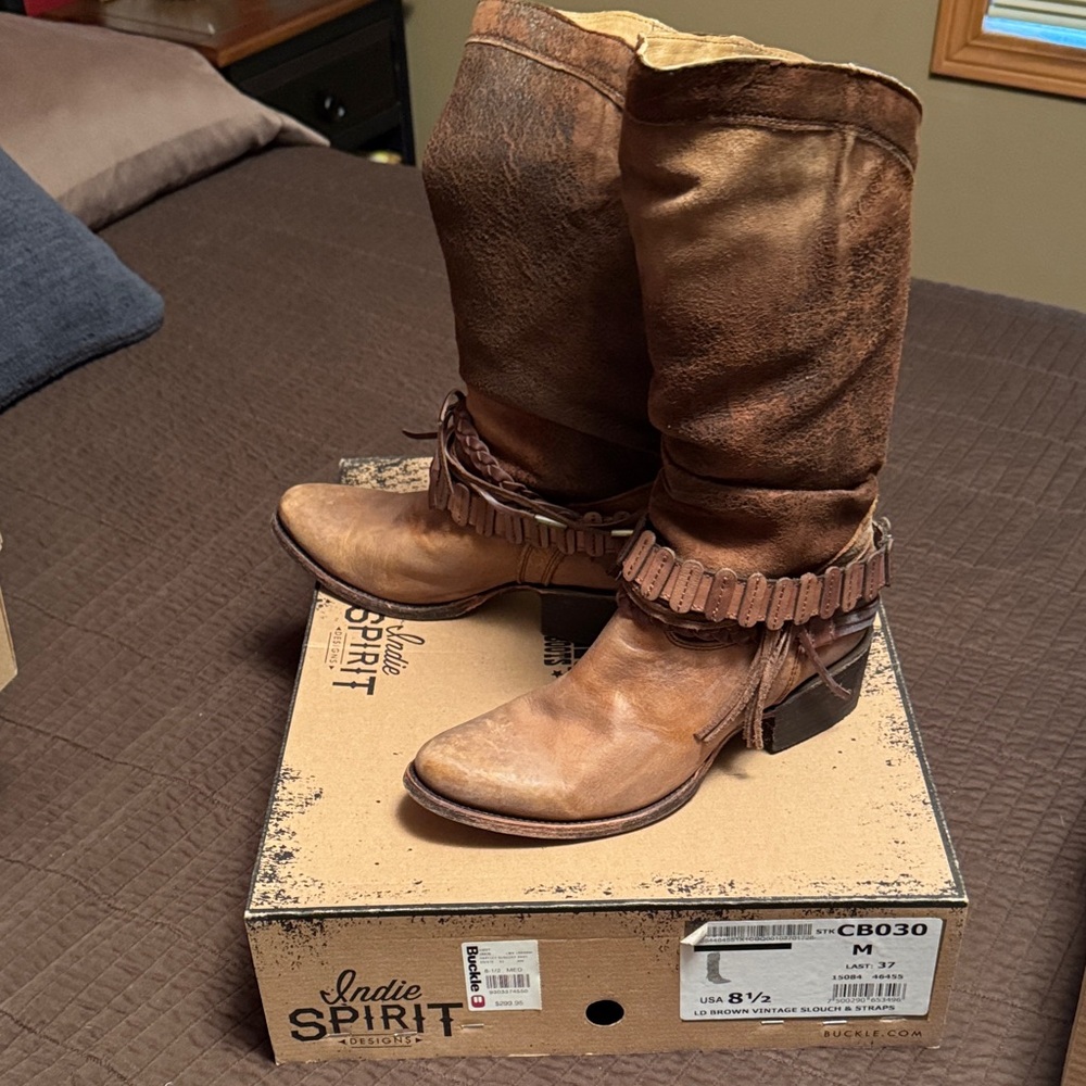 NWT Corral Boots Indie Spirit design  Brown Fringe Heeled Boots size 8.5